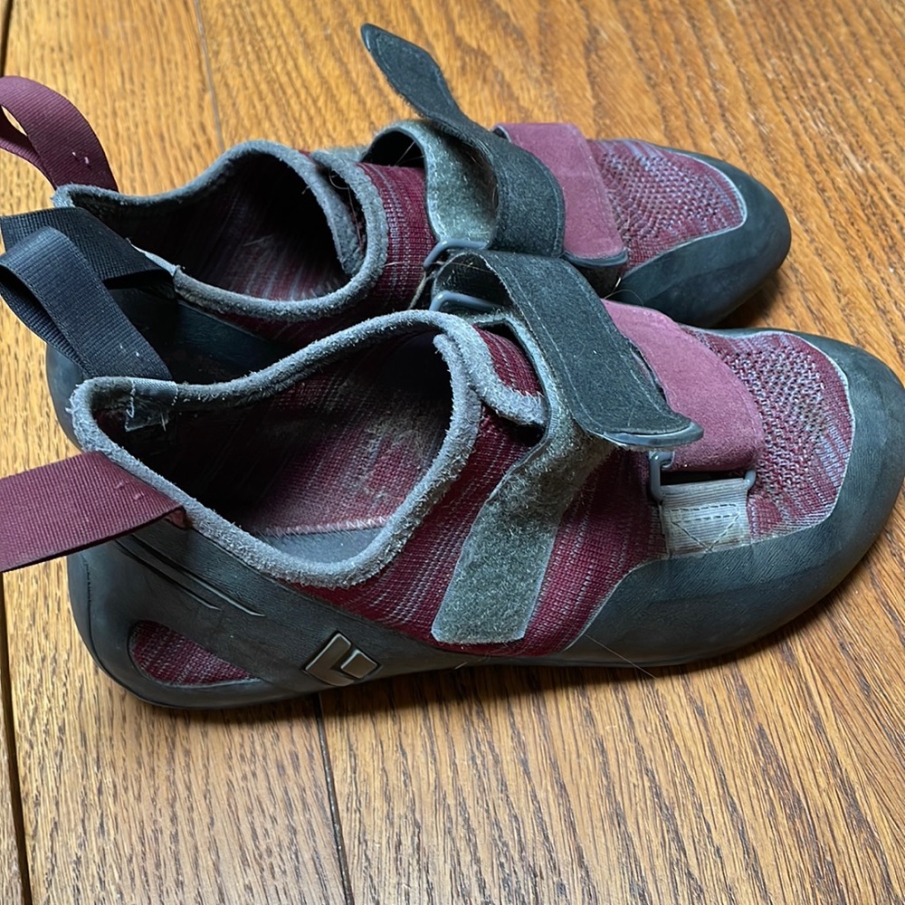 Black Diamond climbing slippers size 41